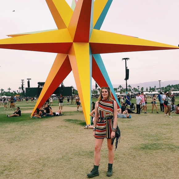 Meet your Posher, Haley - Picture 5 of 6